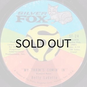 画像2: BETTY LAVETTE / GAMES PEOPLE PLAY b/w MY TRAIN'S COMIN' IN (45's) (2)