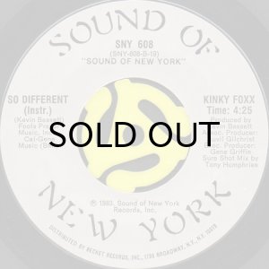 画像2: KINKY FOXX / SO DIFFERENT (45's) (2)