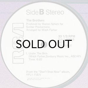 画像2: THE BROTHERS / BROTHERS THEME b/w UNDER THE SKIN (2)