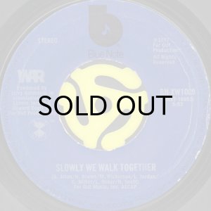 画像2: WAR / L.A. SUNSHINE b/w SLOWLY WE WALK TOGETHER (45's) (2)