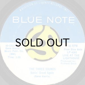 画像2: THE THREE SOUNDS / STILL I'M SAD b/w MAKIN' BREAD AGAIN (45's) (2)