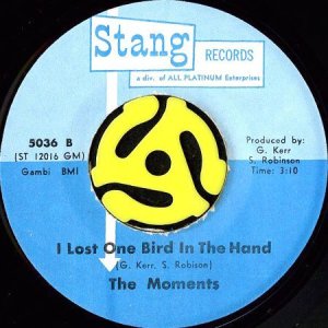 画像2: THE MOMENTS / THANKS A LOT b/w I LOST ONE BIRD IN THE HAND (45's) (2)