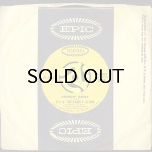 画像3: SLY & THE FAMILY STONE / RUNNIN' AWAY b/w BRAVE & STRONG (45's) (3)