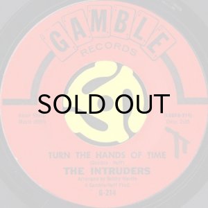 画像2: THE INTRUDERS / COWBOYS TO GIRLS b/w TURN THE HANDS OF TIME (45's) (2)