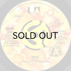 画像2: RONNIE LAWS / LOVE IS HERE b/w GRACE (45's) (2)