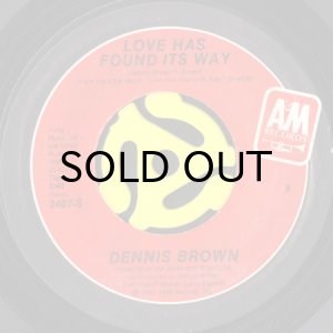 画像1: DENNIS BROWN / LOVE HAS FOUND ITS WAY (45's) (1)