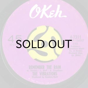 画像2: THE VIBRATIONS / LOVE IN THEM THERE HILLS b/w REMEMBER THE RAIN (45's) (2)