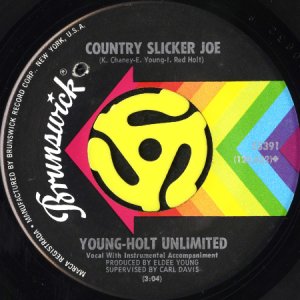 画像2: YOUNG-HOLT UNLIMITED / SOULFUL STRUT (45's) (2)