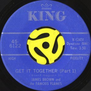 画像1: JAMES BROWN AND THE FAMOUS FLAMES / GET IT TOGETHER (45's) (1)