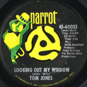 画像1: TOM JONES / LOOKING OUT MY WINDOW (45's) (1)