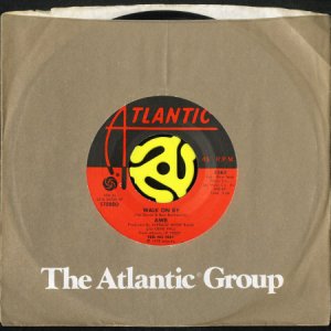 画像3: AWB (AVERAGE WHITE BAND) / WALK ON BY b/w TOO LATE TO CRY (45's) (3)