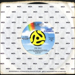 画像3: ONE WAY / MR. GROOVE b/w DYNOMITE (45's) (3)