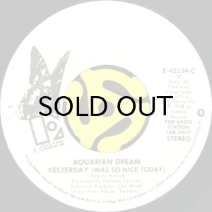 画像2: AQUARIAN DREAM / PLAY IT FOR ME b/w YESTERDAY (WAS SO NICE TODAY) (45's) (WHITE PROMO) (VINYL PRESS) (2)