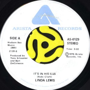 画像1: LINDA LEWIS / IT'S IN HIS KISS b/w WALK ABOUT (45's) (VINYL PRESS) (1)