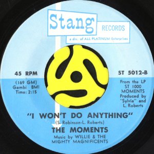 画像2: THE MOMENTS / LOVE ON A TWO WAY STREET (45's) (VINYL PRESS) (2)