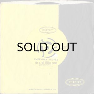 画像3: SLY & THE FAMILY STONE / EVERYDAY PEOPLE b/w SING A SIMPLE SONG (45's) (3)